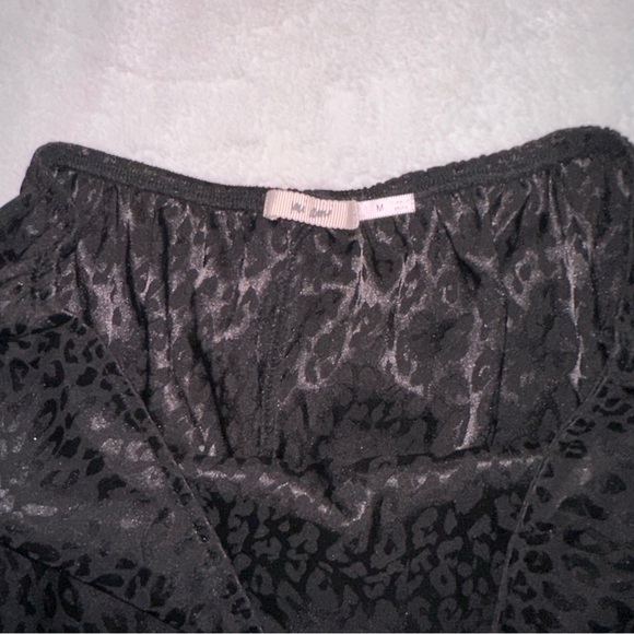 Black cheetah print skater skirt - Picture 11 of 17